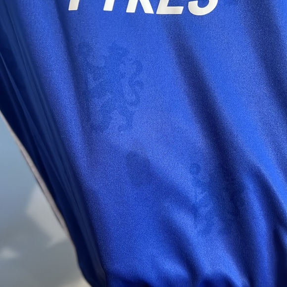 Chelsea FC shirt size medium - Picture 4 of 4